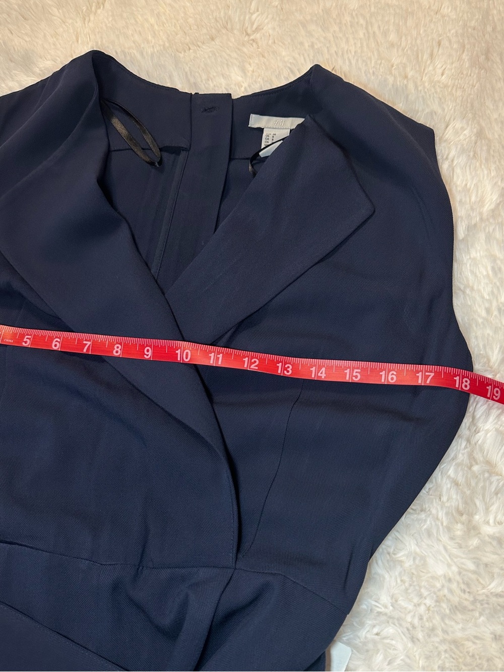 H&M Navy Belted Sleeveless Jumpsuit NWT Size 8 Cropped Tapered Leg - Picture 9 of 16